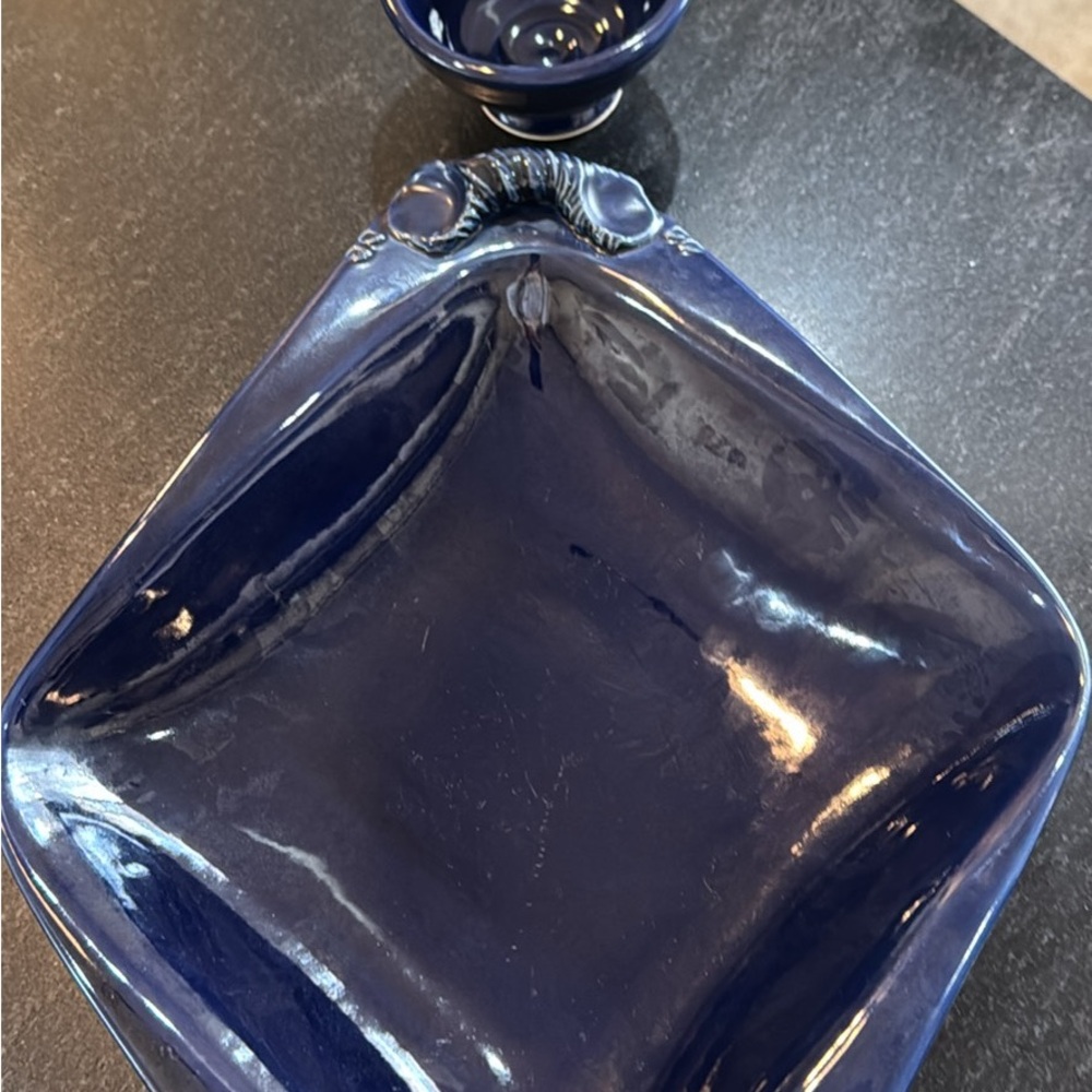 Elegant Blue Ceramic Dish Set